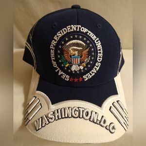 EMBROIDERED "SEAL OF THE PRESIDENT" ADJUSTABLE BASEBALL CAP (NWOT)
